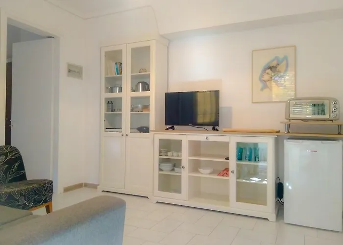 公寓 House With Garden Near The Sea