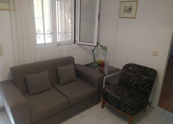 House With Garden Near The Sea 公寓 *