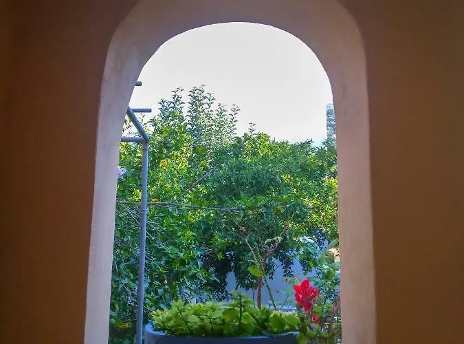 公寓 House With Garden Near The Sea