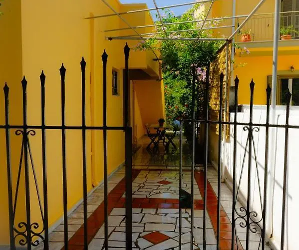 公寓 House With Garden Near The Sea