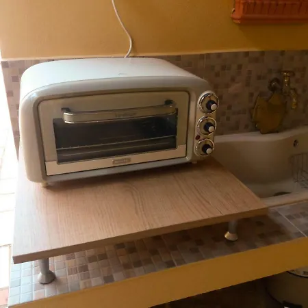 House With Garden Near The Sea *