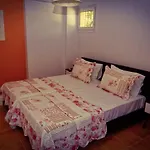House With Garden Near The Sea *