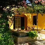 Apartman House With Garden Near The Sea *