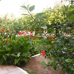 House With Garden Near The Sea Appartamento Agia Efimia