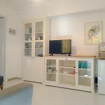 Apartman House With Garden Near The Sea