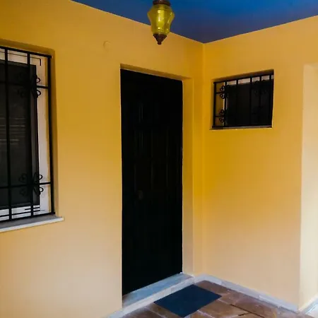 House With Garden Near The Sea Appartement