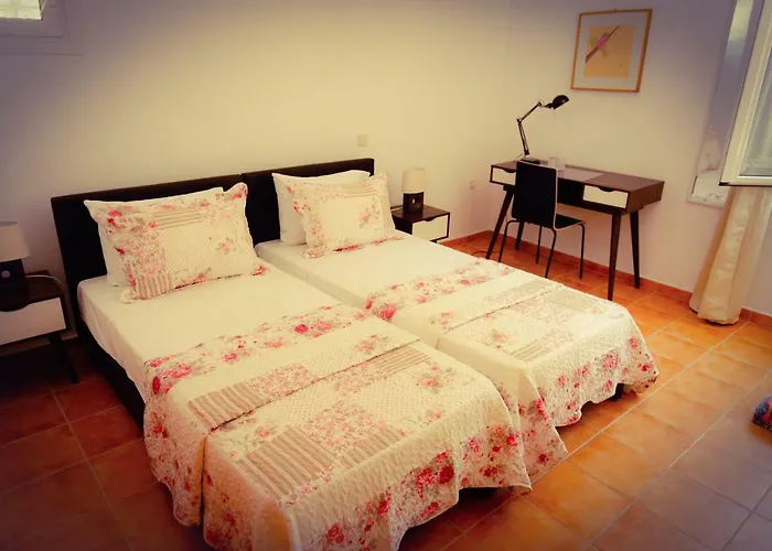 Apartment House With Garden Near The Sea *