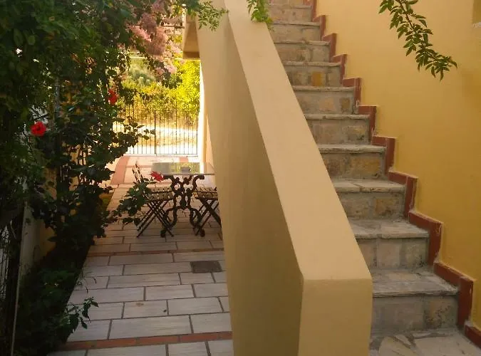 House With Garden Near The Sea Apartment *