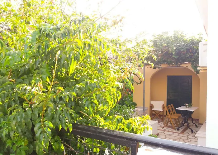 House With Garden Near The Sea Apartment *